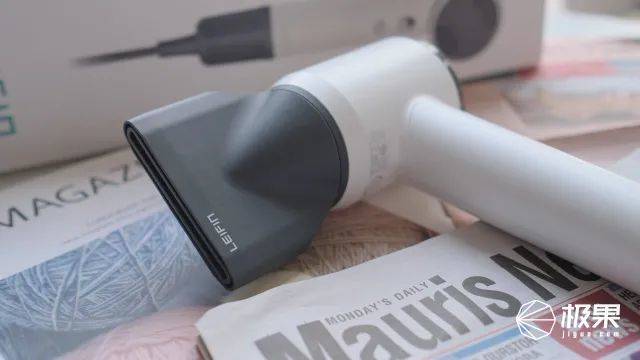 头发|必入！强风降噪超越戴森？盲选不踩坑高速吹风机推荐