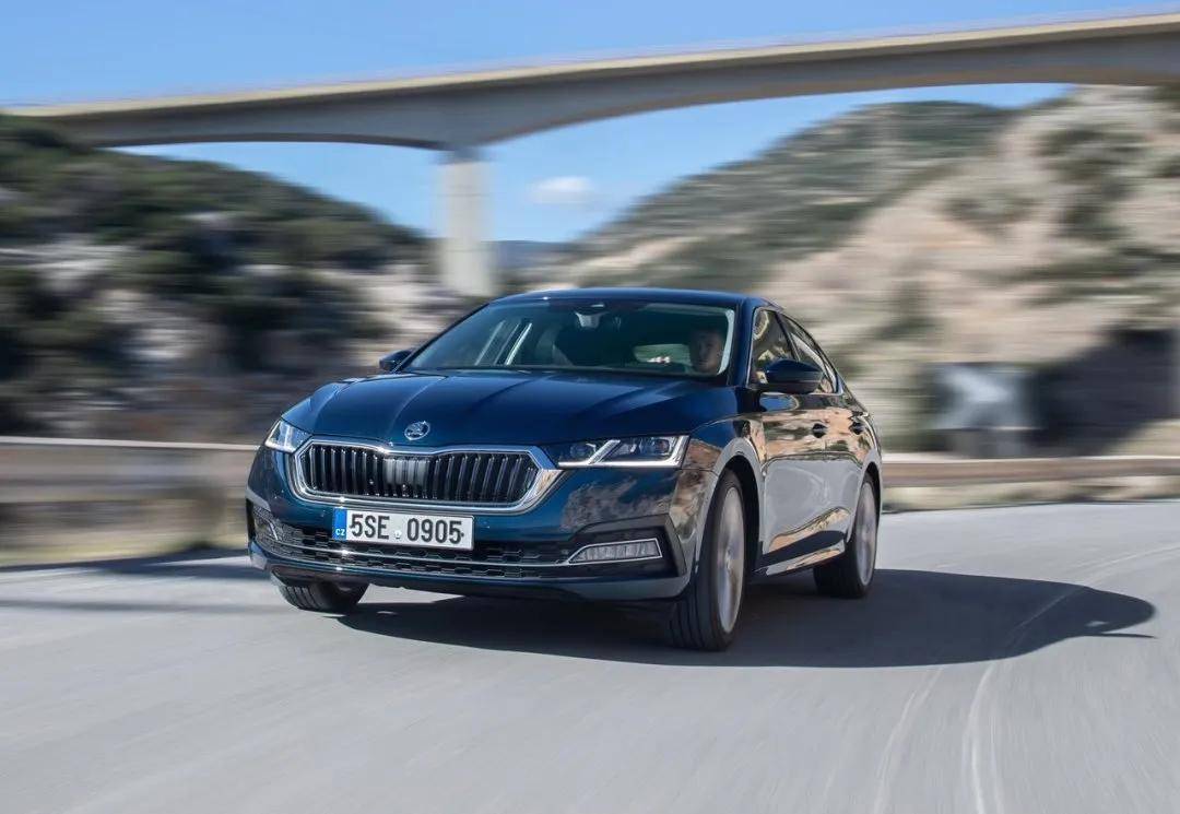 斯柯达明锐pro配置 e91af297fb914f528becbddc0958622d.jpeg