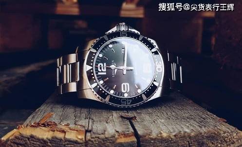 新康和老康有什么区别，浪琴康卡斯更新换代后你会选谁