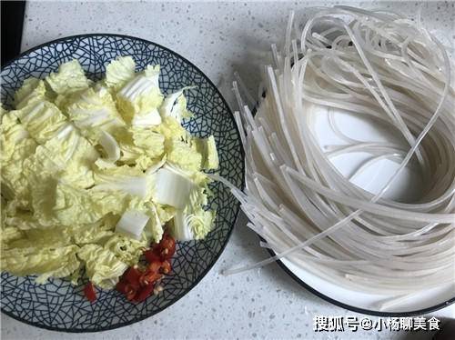 酸辣白菜的炒法大全 2f93eb5e87d8429bb4c5a8bbdfd26094.jpeg
