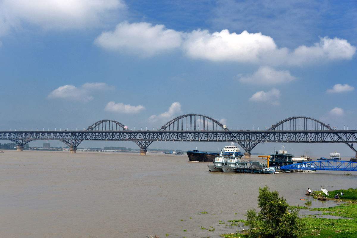 九江gdp排名_九江火车站图片(3)