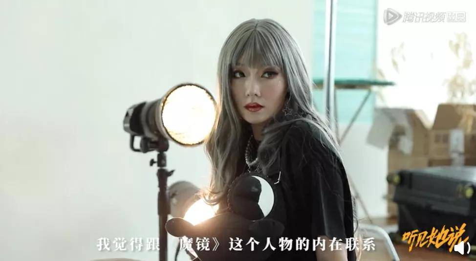 短剧中的情感交织，晴晴与朗朗的故事，短剧中的情感纠葛，晴晴与朗朗的故事