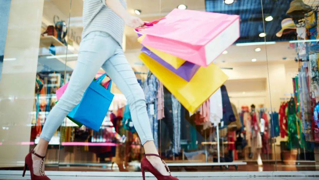 从1400个时尚品牌，我们总结了品牌电商和电商品