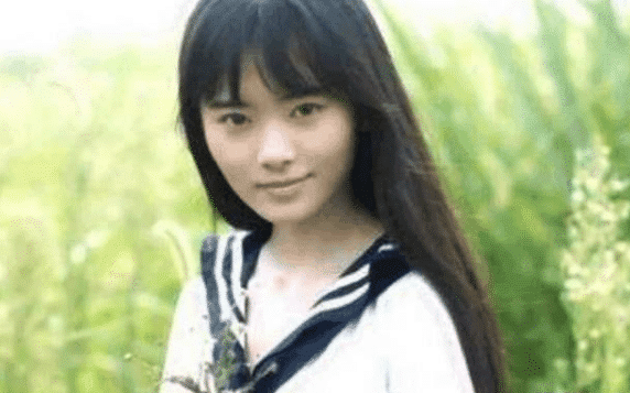 鞠婧祎出道时间多少年 8dc2f14422554c1885ac79d89608af31.png