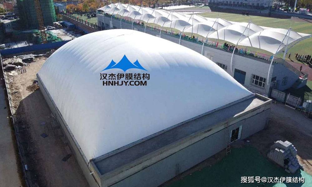 气膜体育馆让冬季运动不再寒冷_手机搜狐网
