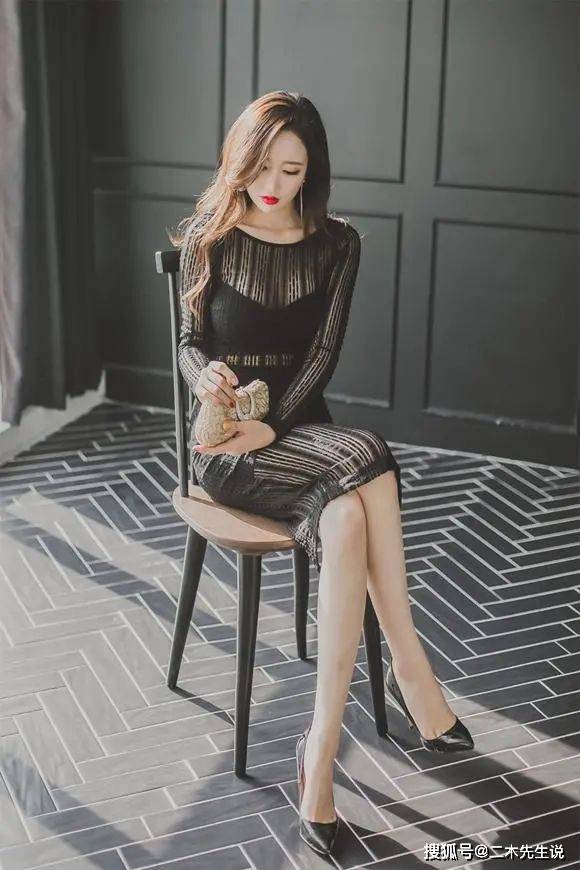 韩国美女李妍静,娇羞之中所带的那一抹忧伤