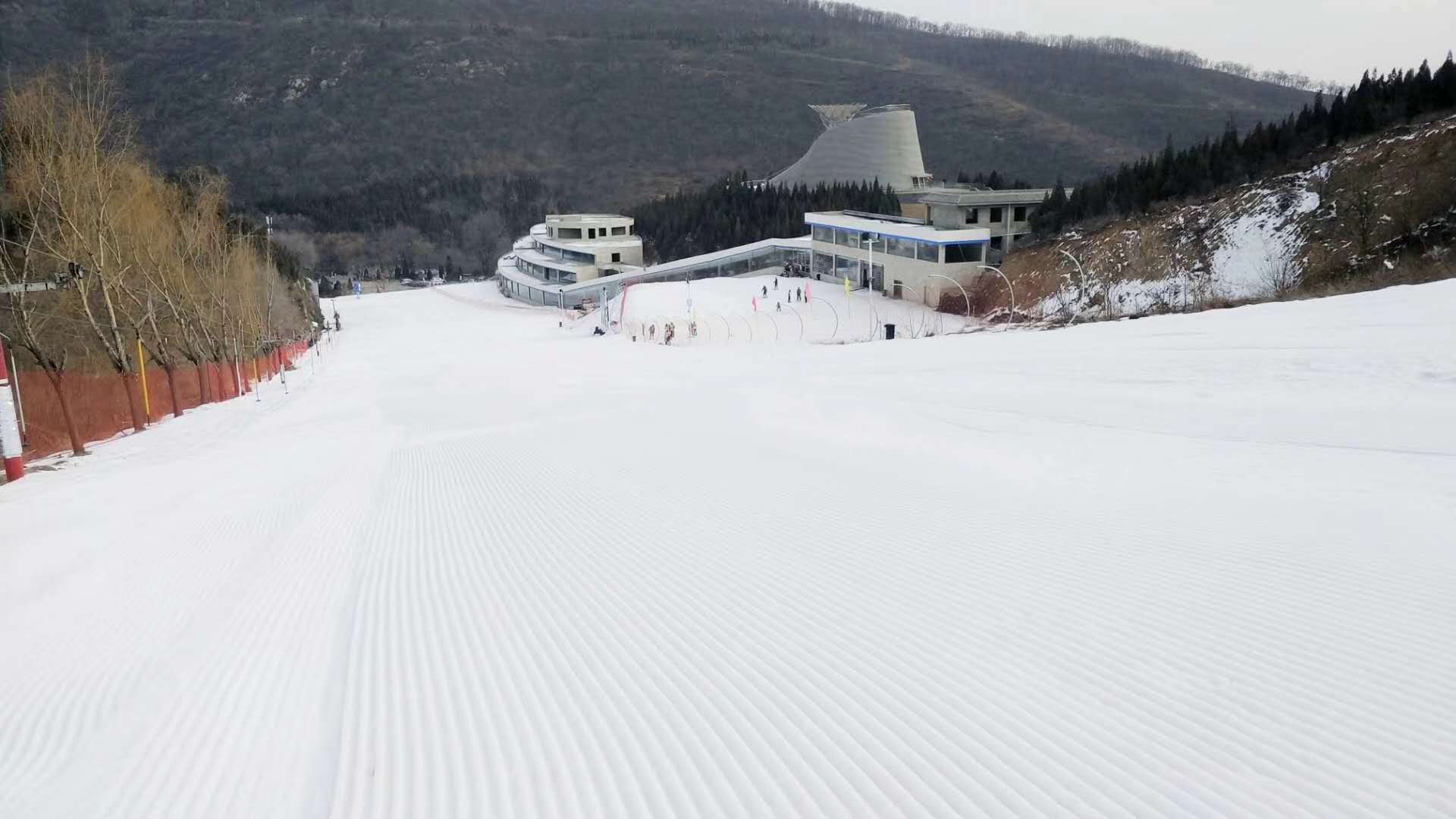 郑州又一滑雪胜地,郑州出发,航海路向西1小时直达!_嵩山