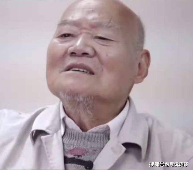 300万房产送水果摊主家属发声：老人有痴呆，房
