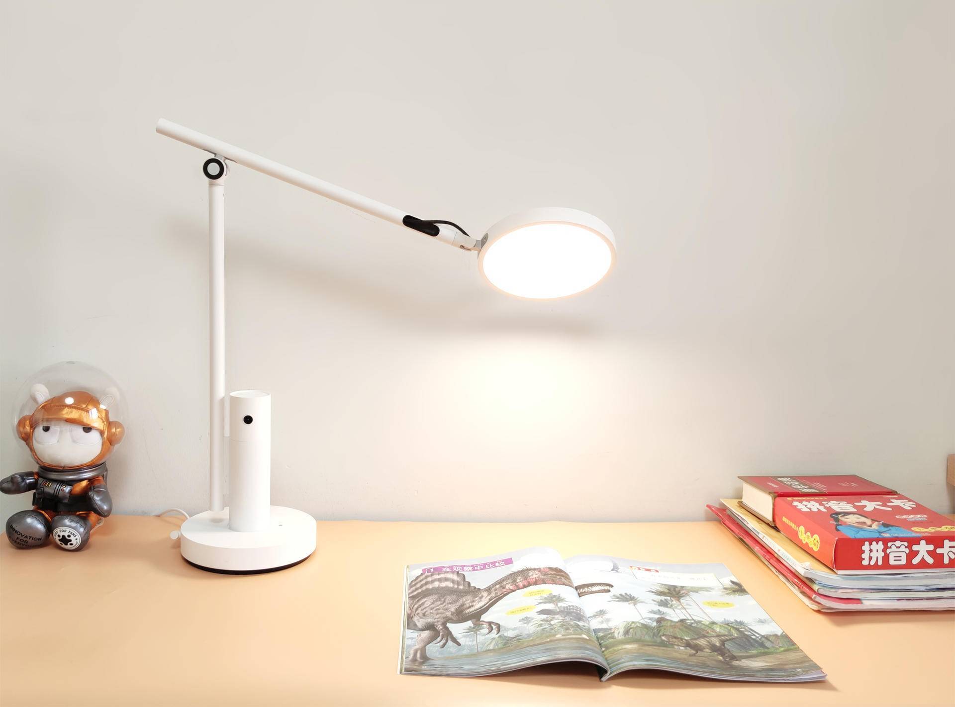 小白智能看护灯体验，实时看护+护眼台灯合体，看娃学习两不误