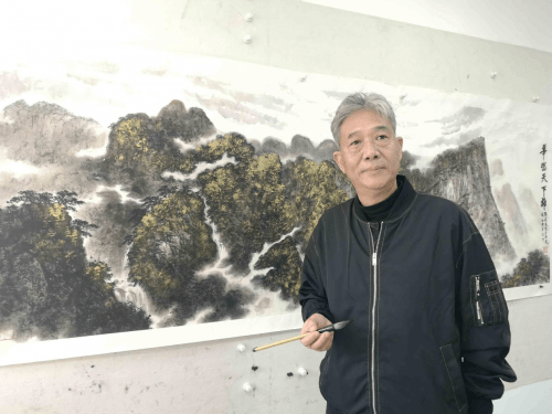 当代著名画家罗建泉新作——《华岳天下雄》