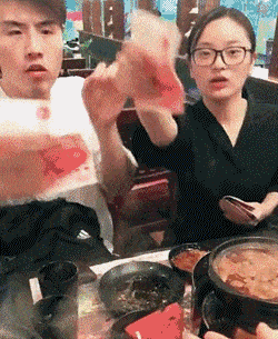 这个热闹看的有点闹心啊搞笑段子1.