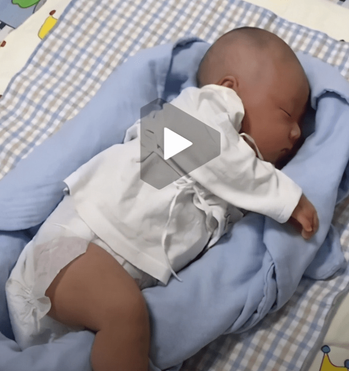 绝招|4个绝招应对高需求宝宝宝宝必须抱睡落地醒怎么办？对照4种原因