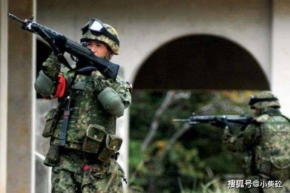 日本自卫队的主力步枪——日本89式突击步枪