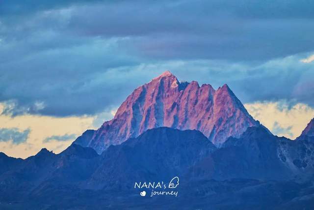 川西新都桥最佳雪山观景点,360度全方位,也是文艺的拍照点