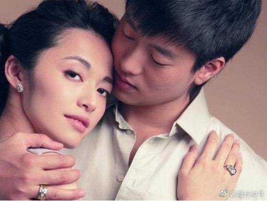 唐一菲晒全家福,上节目演技被质疑差姚晨太多