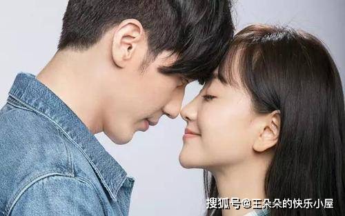 女人怎么吻男人才能让男人喜欢 00f00b3903454935bcfcb591924b20cd.jpeg