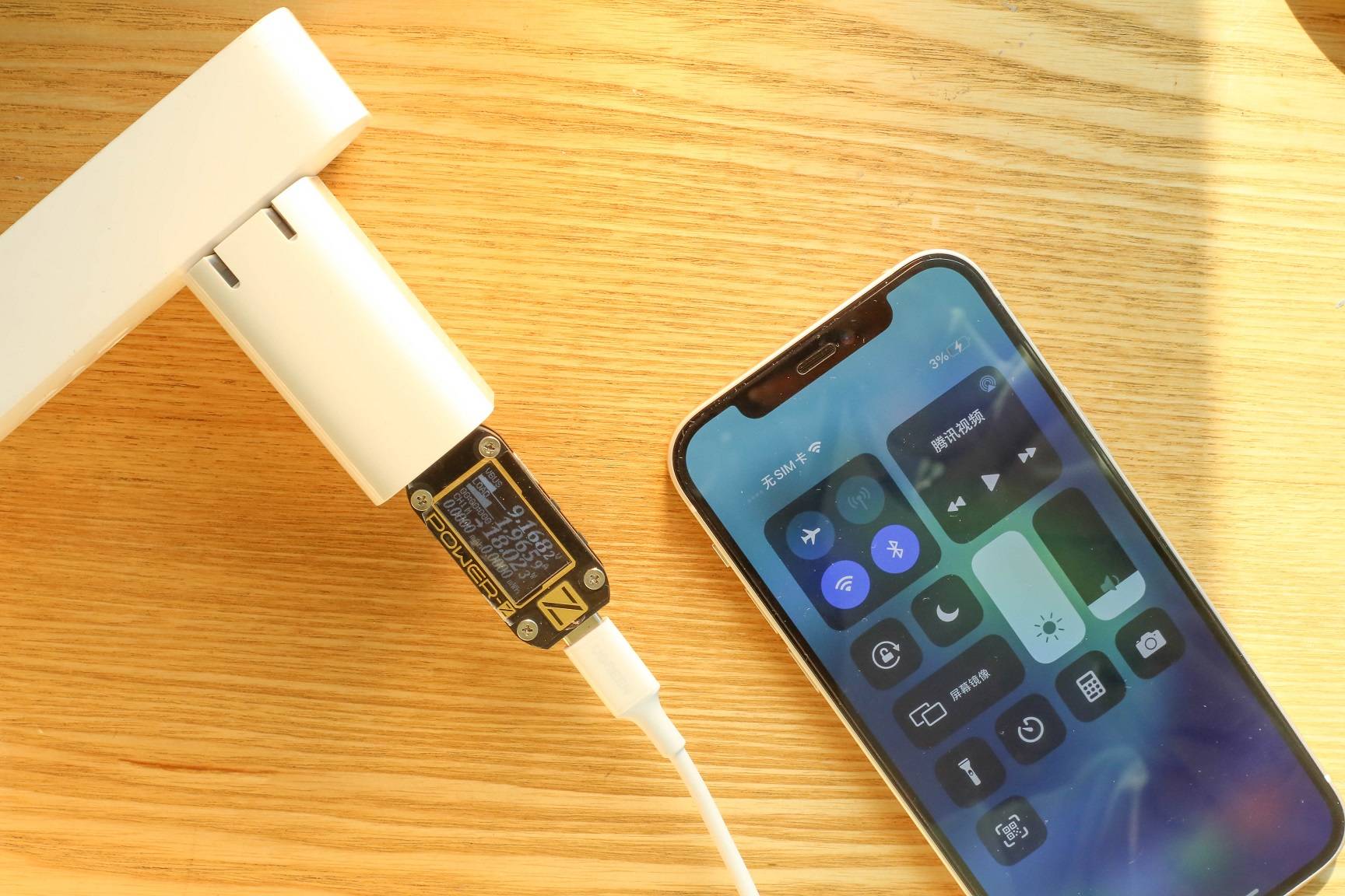 iPhone|第三方PD快充到底靠不靠谱？绿联PD20W快充套装开箱评测，真实体验分享！