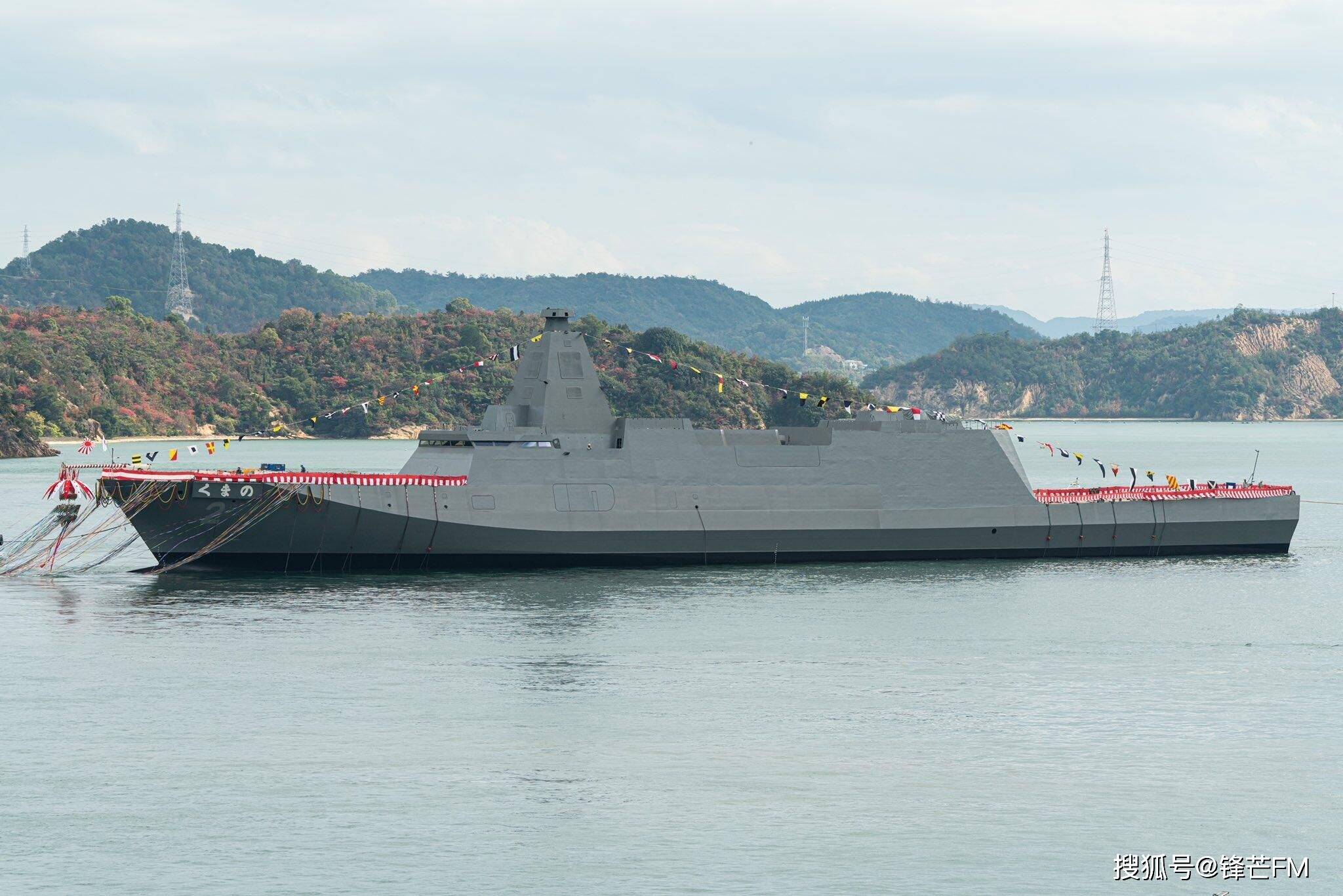 外形犹如缩小版ddg1000,日本熊野号护卫舰,或只有空调是自己产的