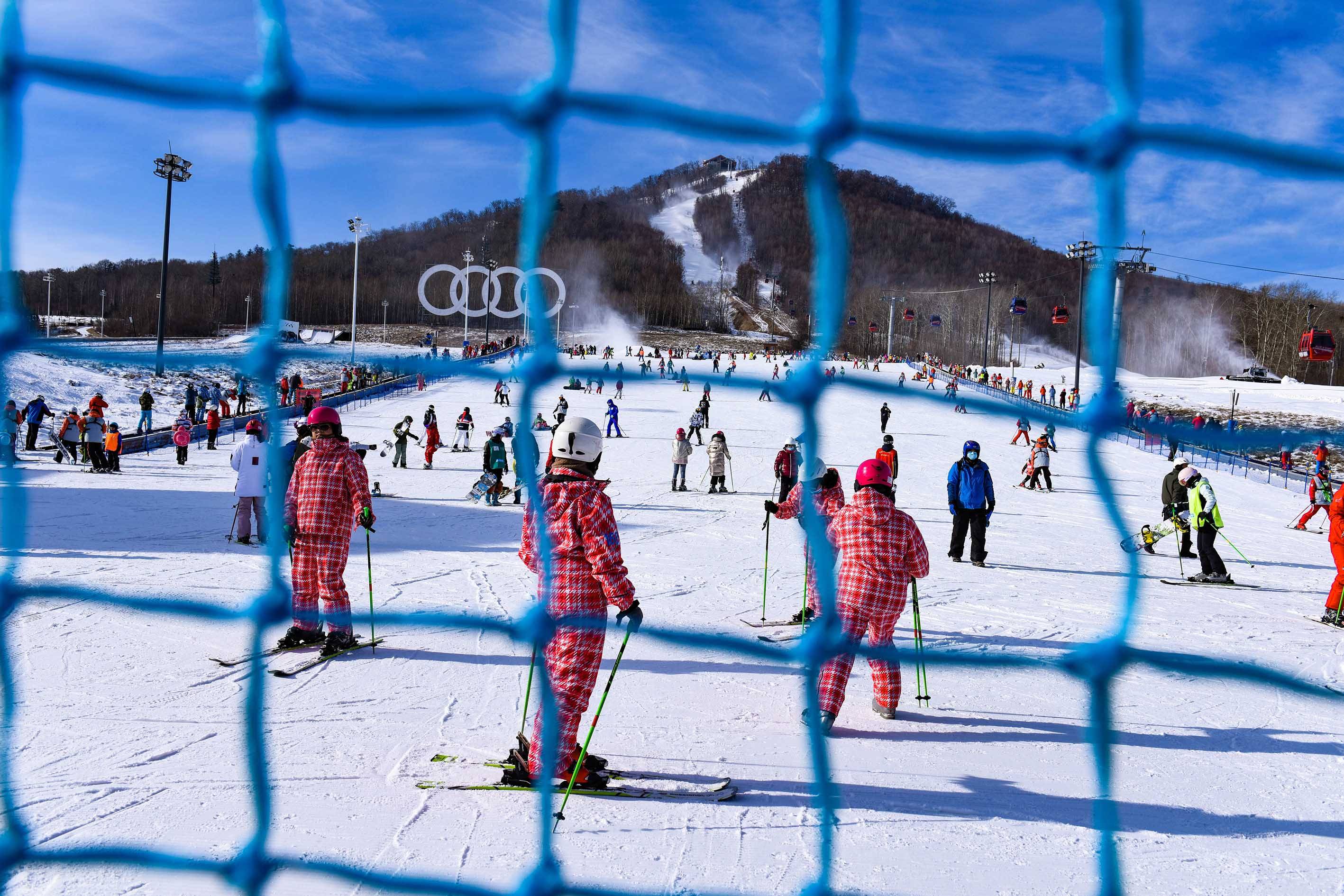 东北230亿打造的度假区，冬季滑雪夏日避暑，深受滑雪爱好者热捧