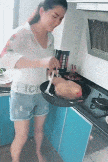 搞笑gif-一本书告诉你男人都在想什么