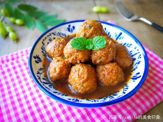 糯米藕丸子怎么做比较好吃 ac730d2a259f4bcb8cb5727241d87cbd.jpeg