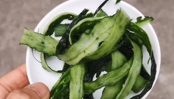 黄瓜凉拌菜怎么弄 3dfb9ce25522429fa3faa444c93b9e63.jpeg