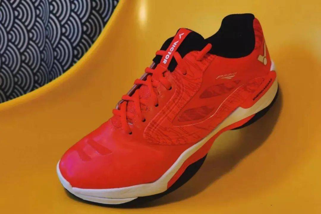 成语摩肩什么云_成语故事图片