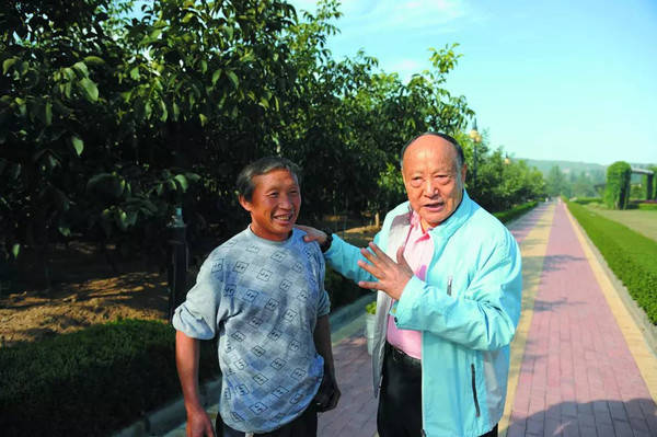 龙大肉食董事长_龙大肉食(2)