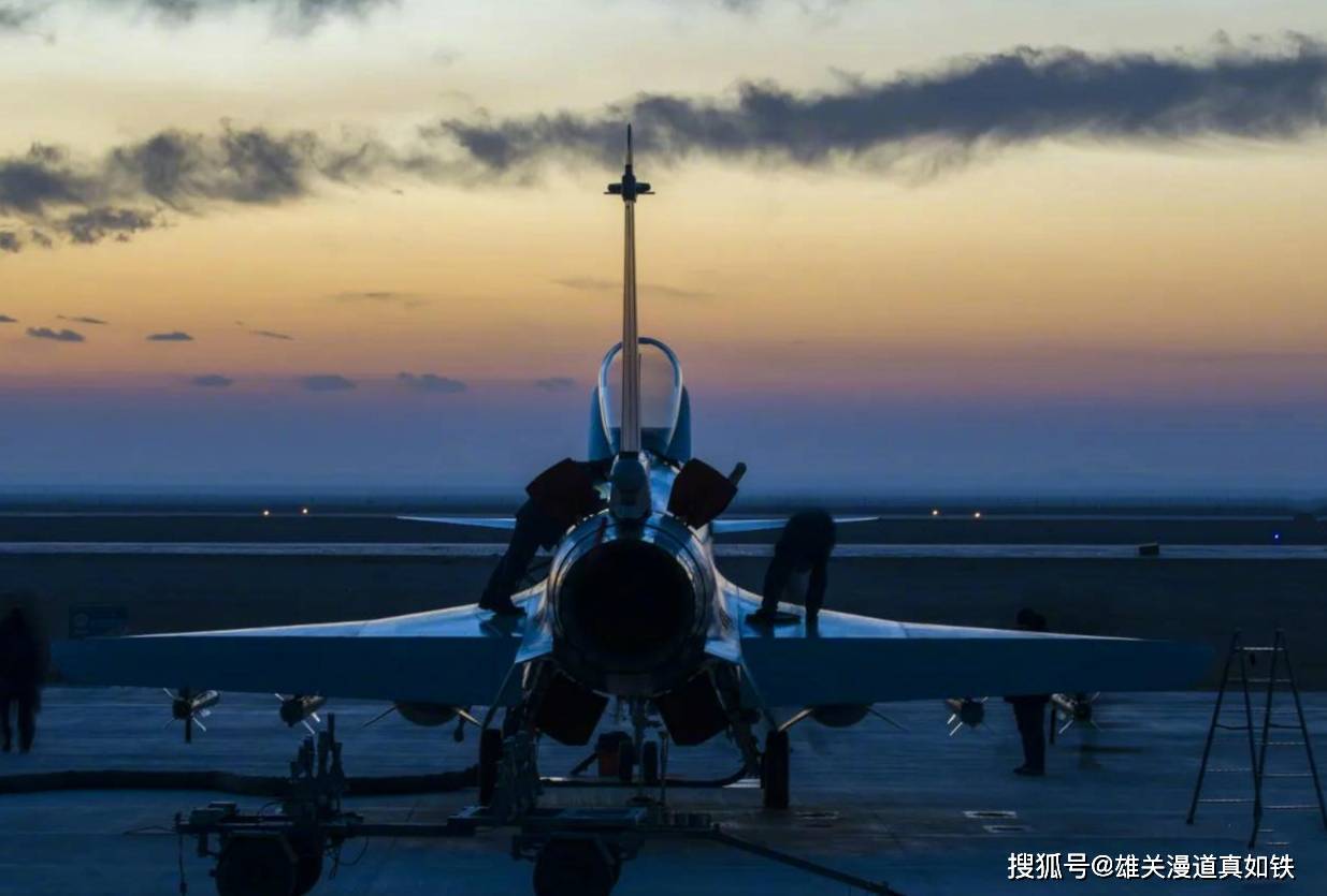 空军战鹰大片,都可做壁纸,网友:美到"窒息"