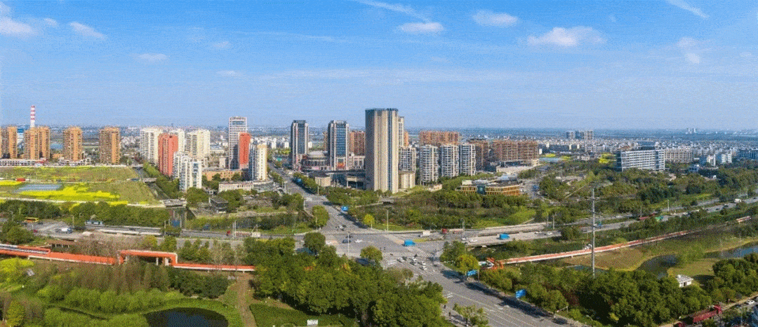 我住在一个人口大约30万的城市_怀孕一个月b超图片