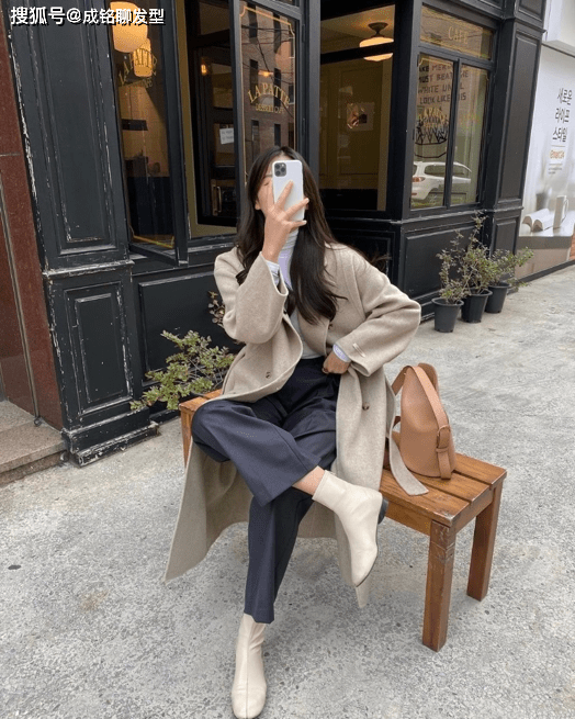 三十岁以上的女人穿搭 9305721702cc4a33a2e80bca6087b21e.png