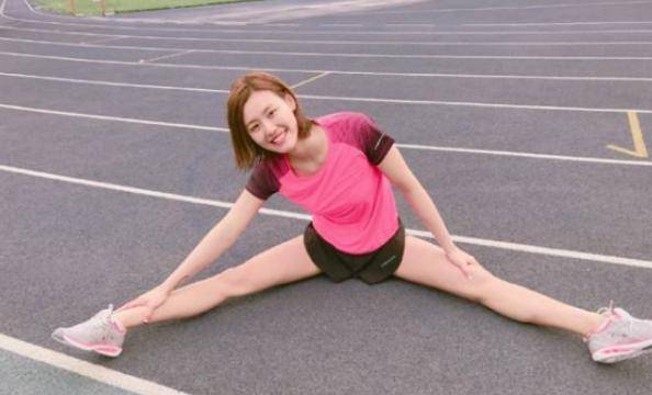 澳门沙金官方网站|
新晋泳坛女神23岁颜高腿长 因一张艺术照