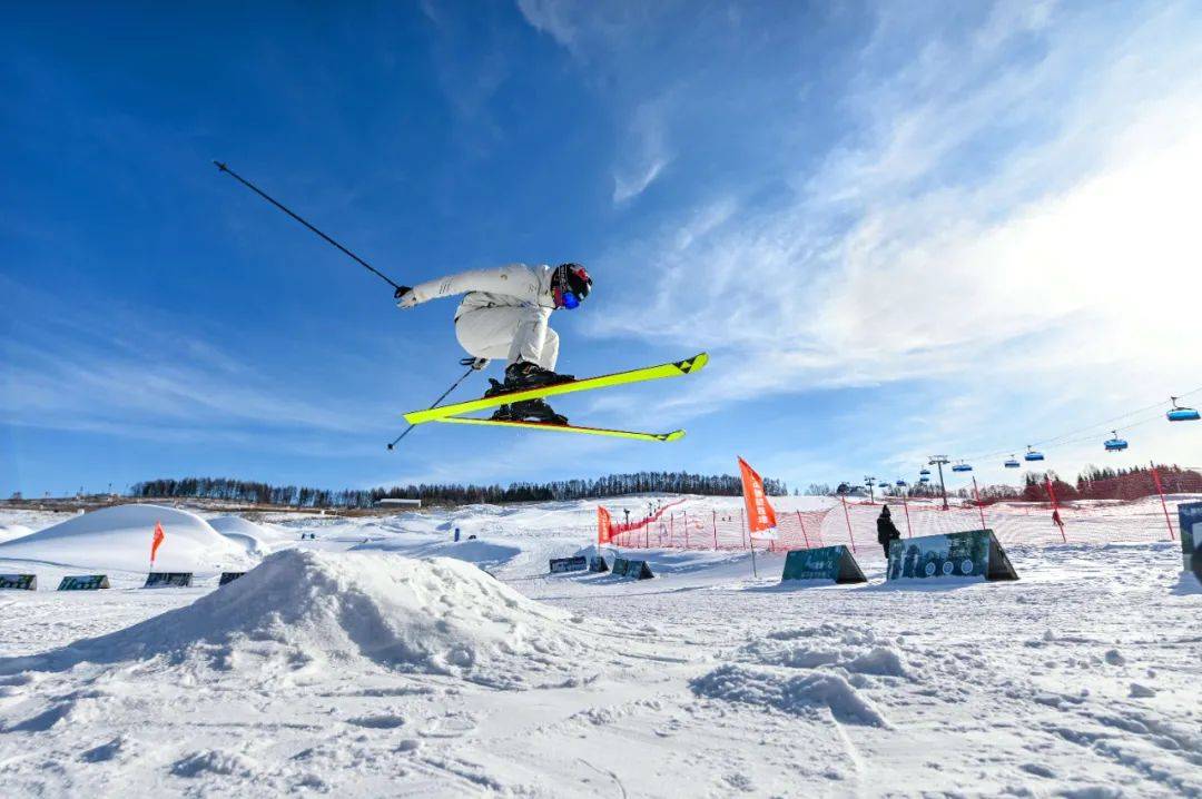 冬天在长白山鲁能胜地滑雪度假是怎样一种体验？
