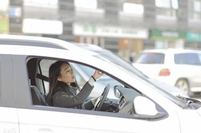 科目一手动挡技巧 a90a9e6e2a7540b5901785125432cad8.jpeg