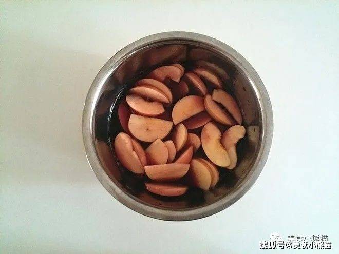 【火狐电竞官网】
手把手教你做法国烘焙教程:颜值超高又好吃的烤苹果饼 口感超好(图3) 【火狐电竞官网】
手把手教你做法国烘焙教程:颜值超高又好吃的烤苹果饼 口感超好(图3)