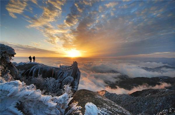 年会团建去哪里，来安徽天柱山用旅行迎接2021!