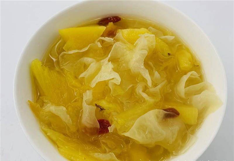 银耳怎么做才好吃啊 52b42676677648149c66d4d40cafed12.jpeg