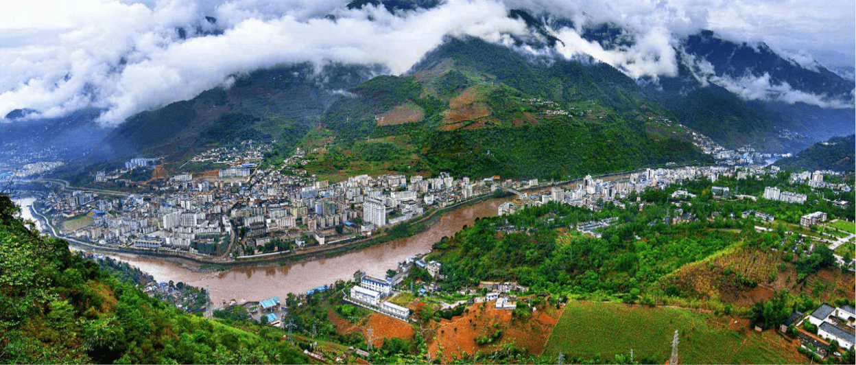 福贡区人口_福贡县城图片