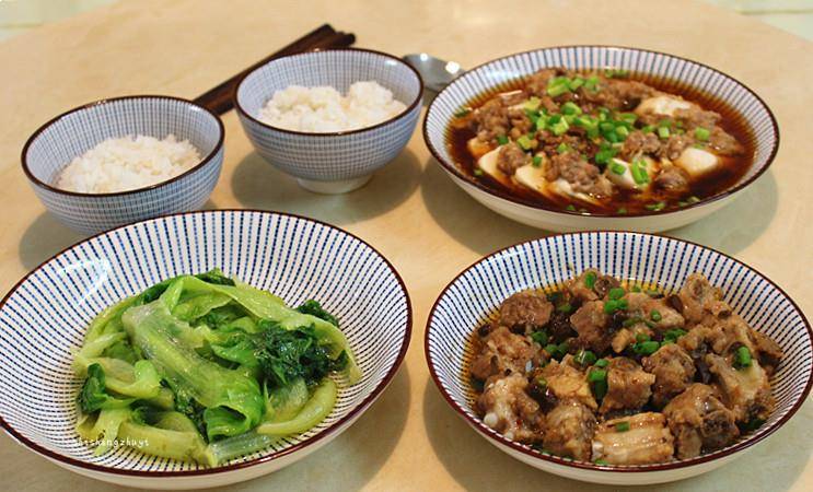 自己在家做的简单饭菜营养搭配 f12e4c9f28d843d8898162668dd9fbf7.jpeg