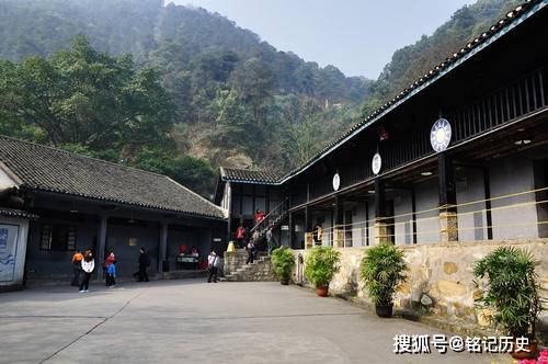 原创小萝卜头渣滓洞最小烈士他们才是我们最该崇拜并记住的名人