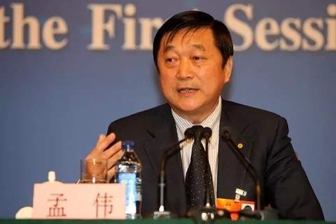 孟伟婚纱照_谢孟伟的老婆婚纱照