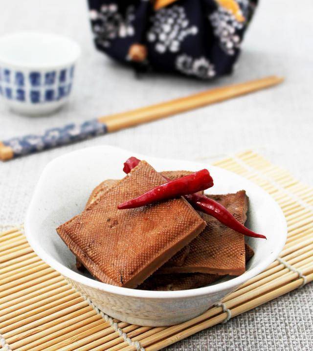 卤豆腐干怎么吃