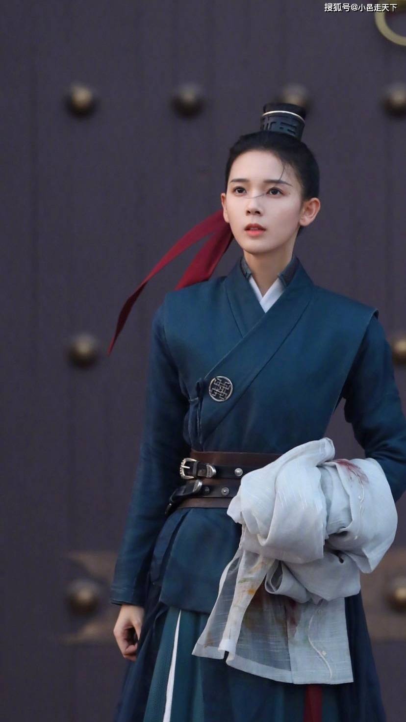 壁纸欣赏—— 陈瑶第二期 《少女大人》片场花絮