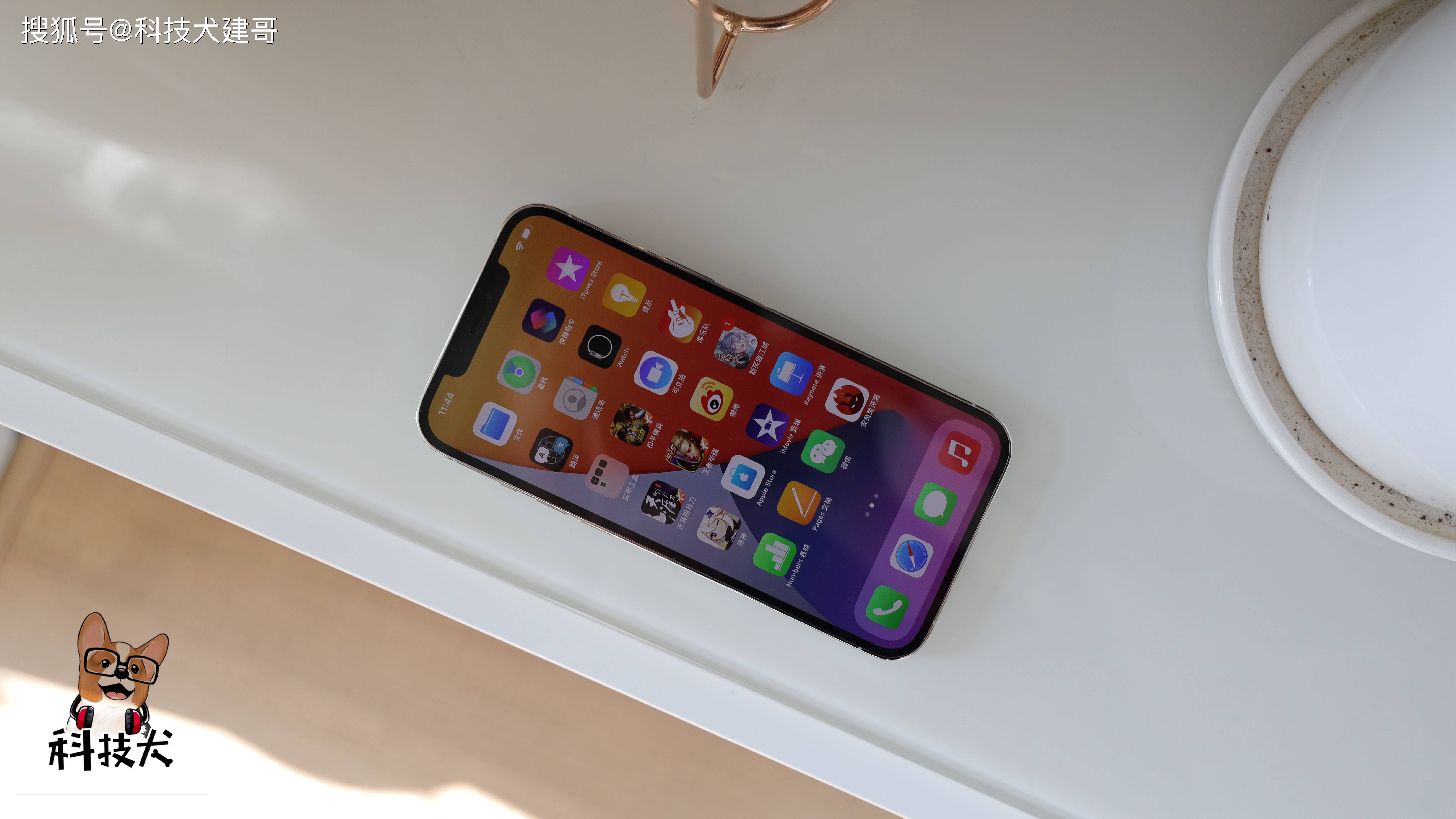 iPhone 12 Pro Max评测：迄今最强4K摄影手机_搜狐网, image size:6720x3780