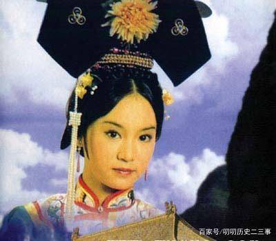 在宫内待了两年,懿嫔终于明白,美貌和性感很重要,但绝不是最重要的.