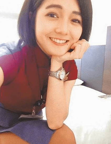 張庭30歲繼女被贊最美空姐，膚白貌美似明星，比親閨女漂亮多了！ 娛樂八卦吃瓜 第5张