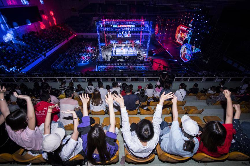 我国经济总量2021年超过_我国经济gdp总量图(2)