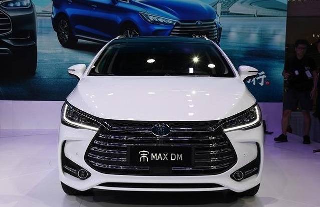 原国产MPV轴距2785mm,油耗1.2l L,加速100公里只需6.9秒
