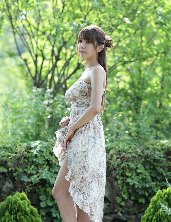 原创穿碎花洋裙, 你可以如此风情万种