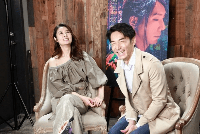 林心如霍建华秀恩爱照 f25ac0026bf545cf8d3dae8057edbafc.png